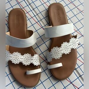Kensie sandals 8.5